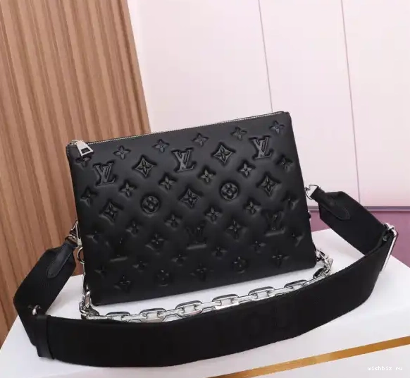 WIS LOUIS PM VUITTON COUSSIN 0629